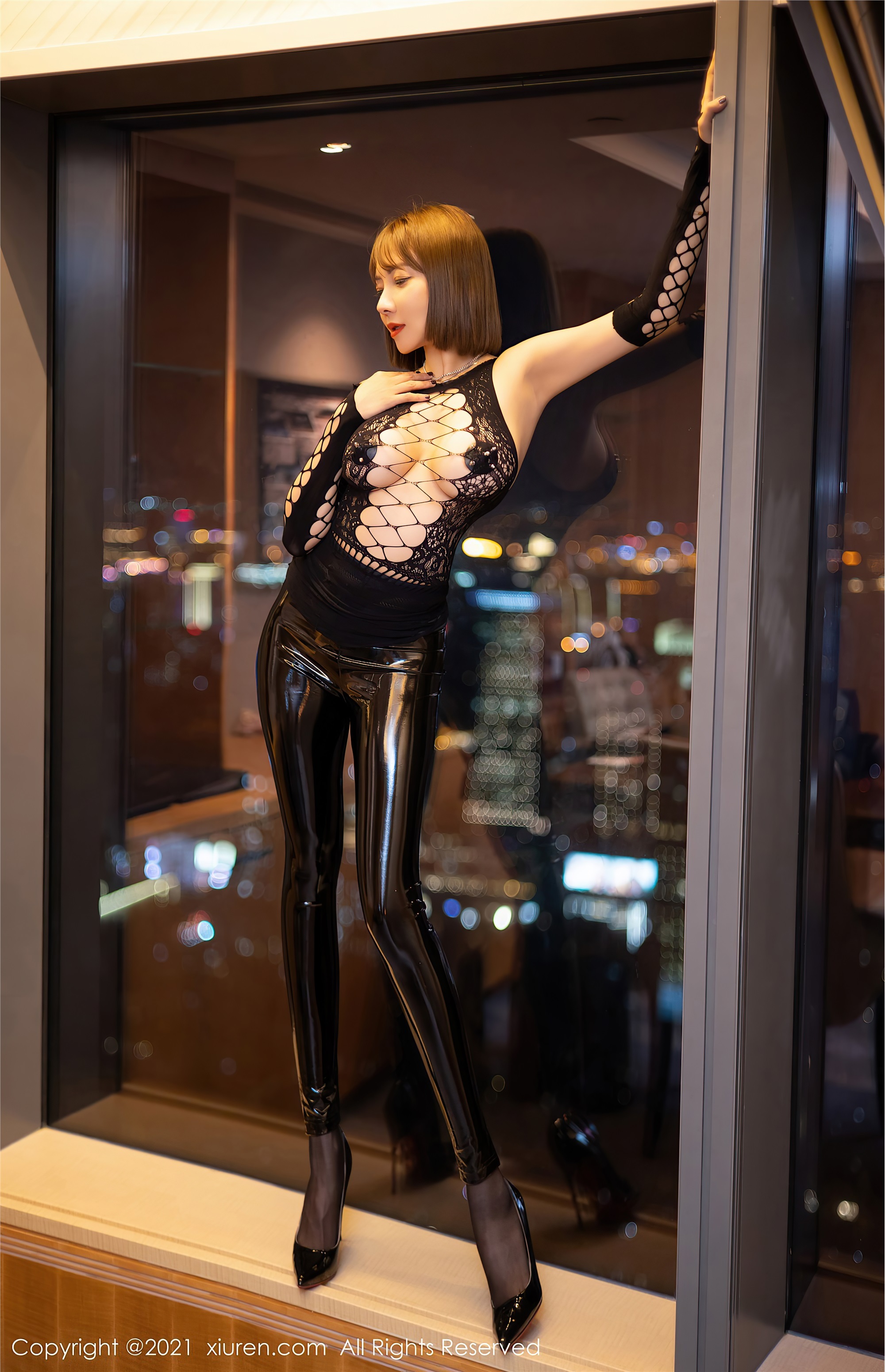 Xiuren秀人网 2021.11.25 NO.4267 果儿Victoria